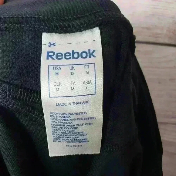 Reebok women's black capri length leggings size medium - Picture 9 of 9